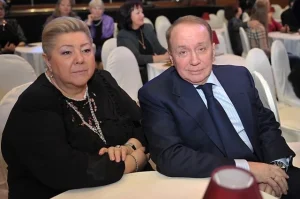 Масляков с женой