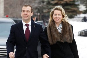 Медведев с супругой Светланой