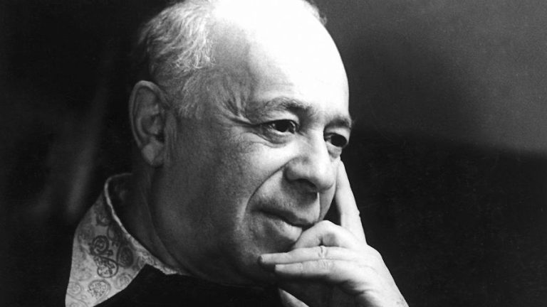 Валентин Плучек