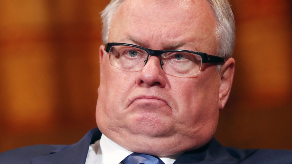 Андрей Костин