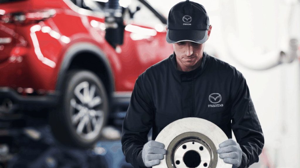 Українцям запропонували оригінальні запчастини Mazda зі знижкою до 90%