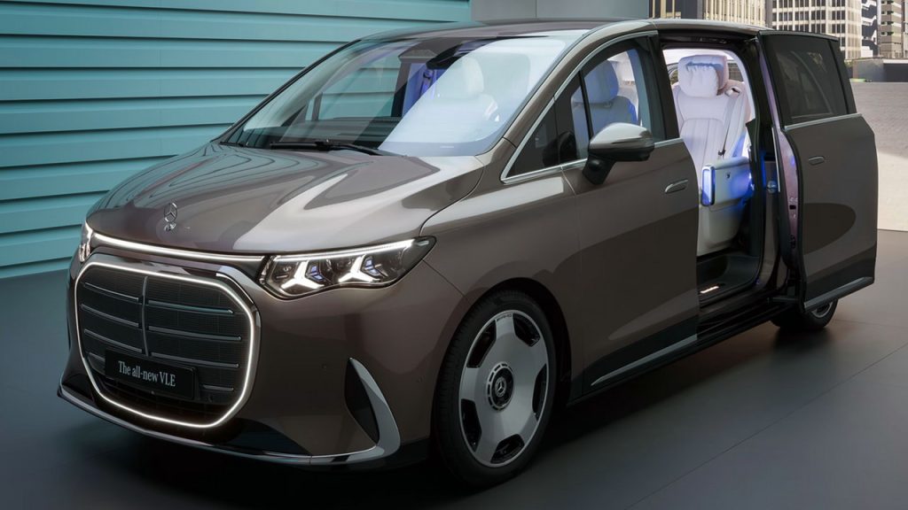 Зарядка швидше, ніж у смартфона: Mercedes представив найкомфортніший мінівен у світі