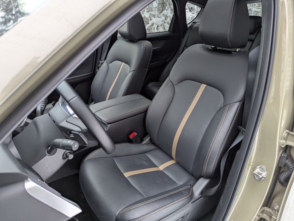 Оновлена Mazda CX-60