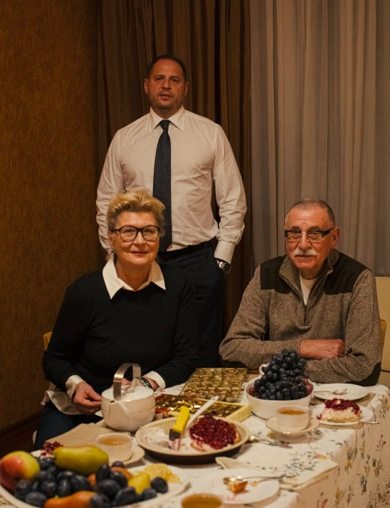 Андрей Ермак Национальность Родители – подробная биография и семейный фон