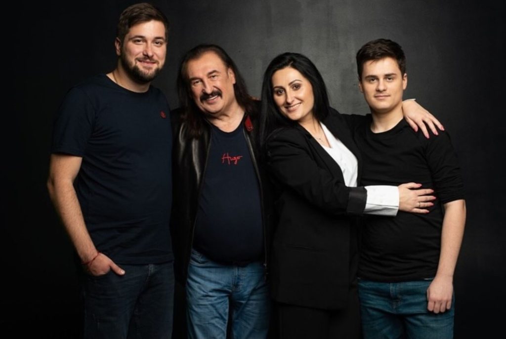 Степан Гига Семья Фото: подробный обзор личной жизни и карьеры