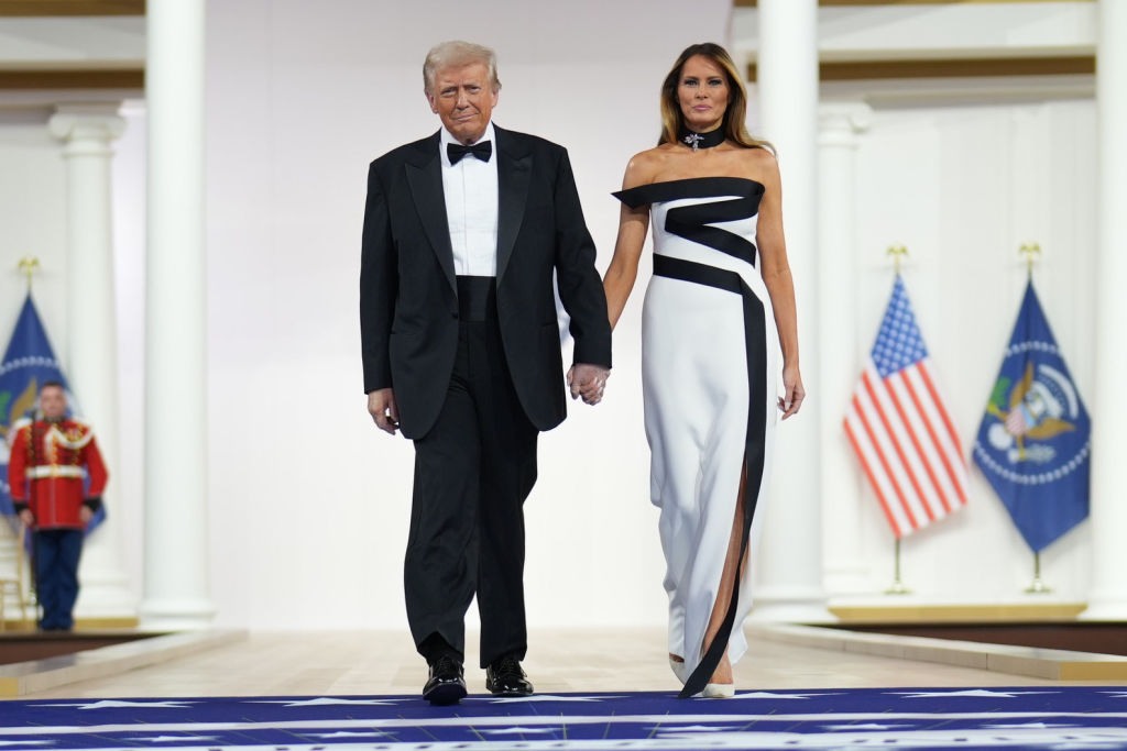 Мелания Трамп Развод: подробности личной жизни и слухи о расставании