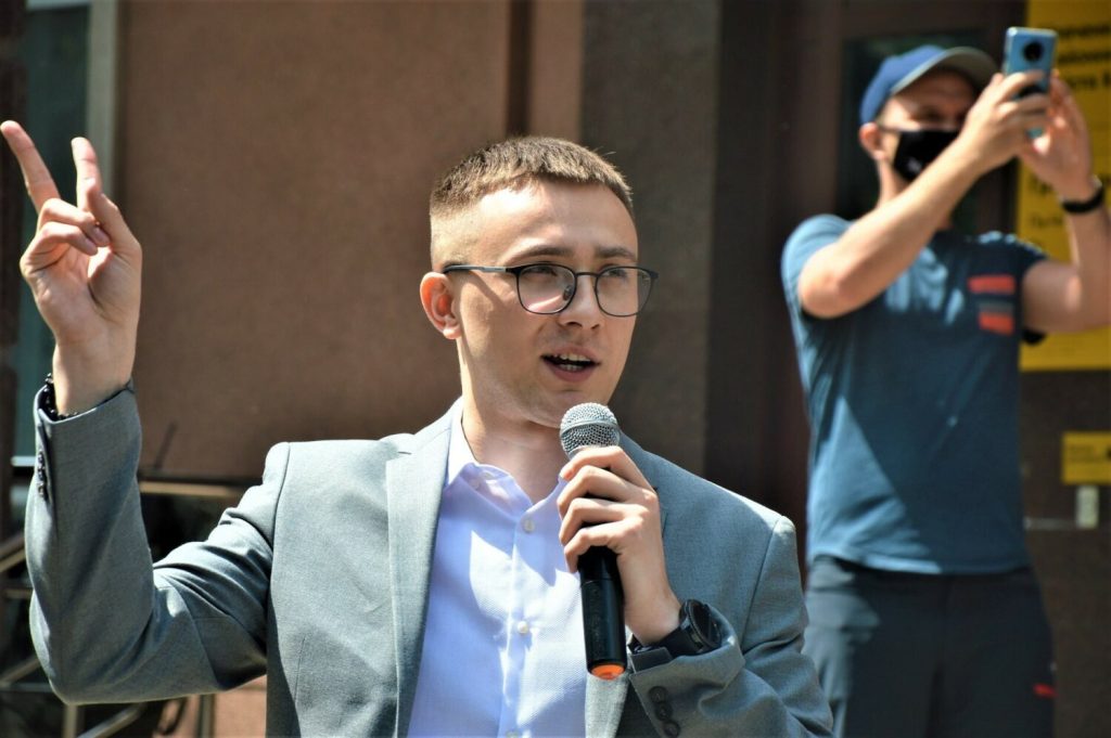 Хто Такий Стерненко: біографія, діяльність і життя