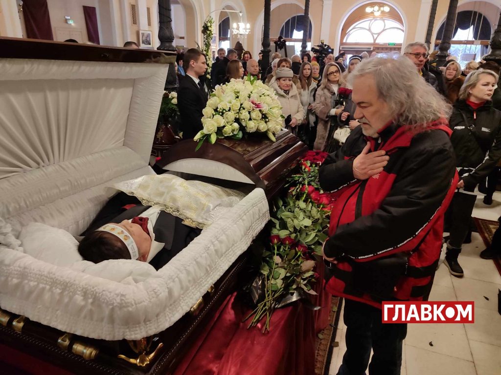 Тарас Петриненко Перша Дружина: Биография и Личная Жизнь