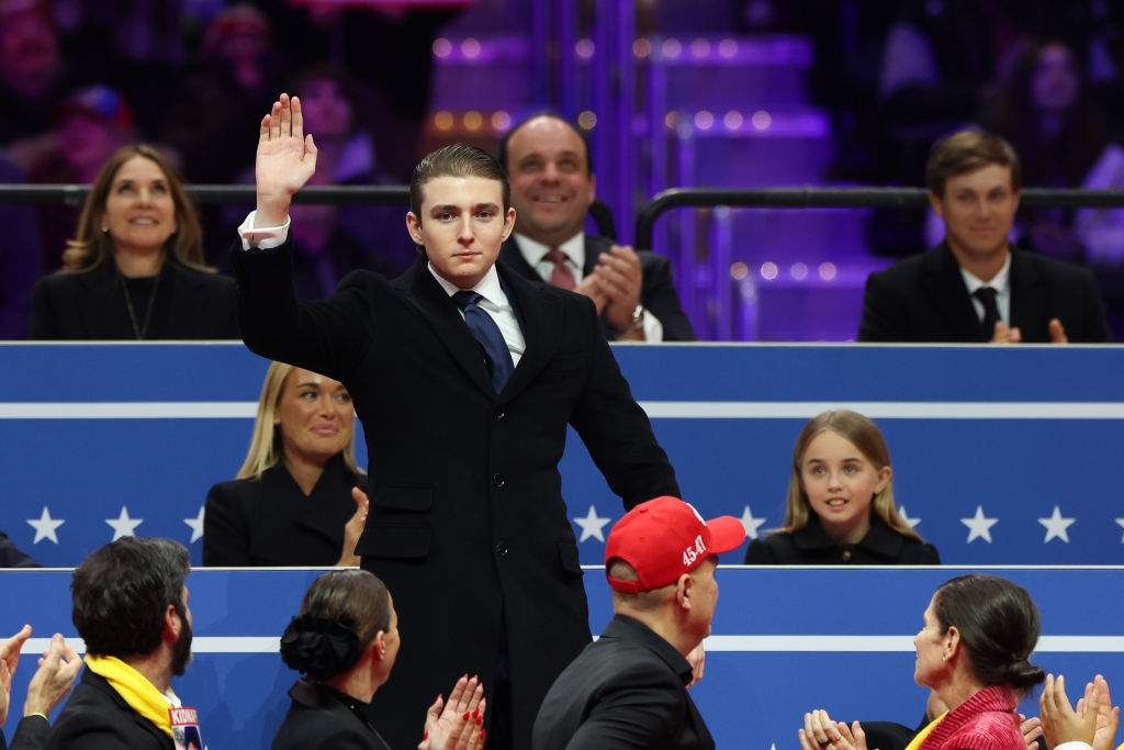 Трамп Зріст: биография, личная жизнь и карьера